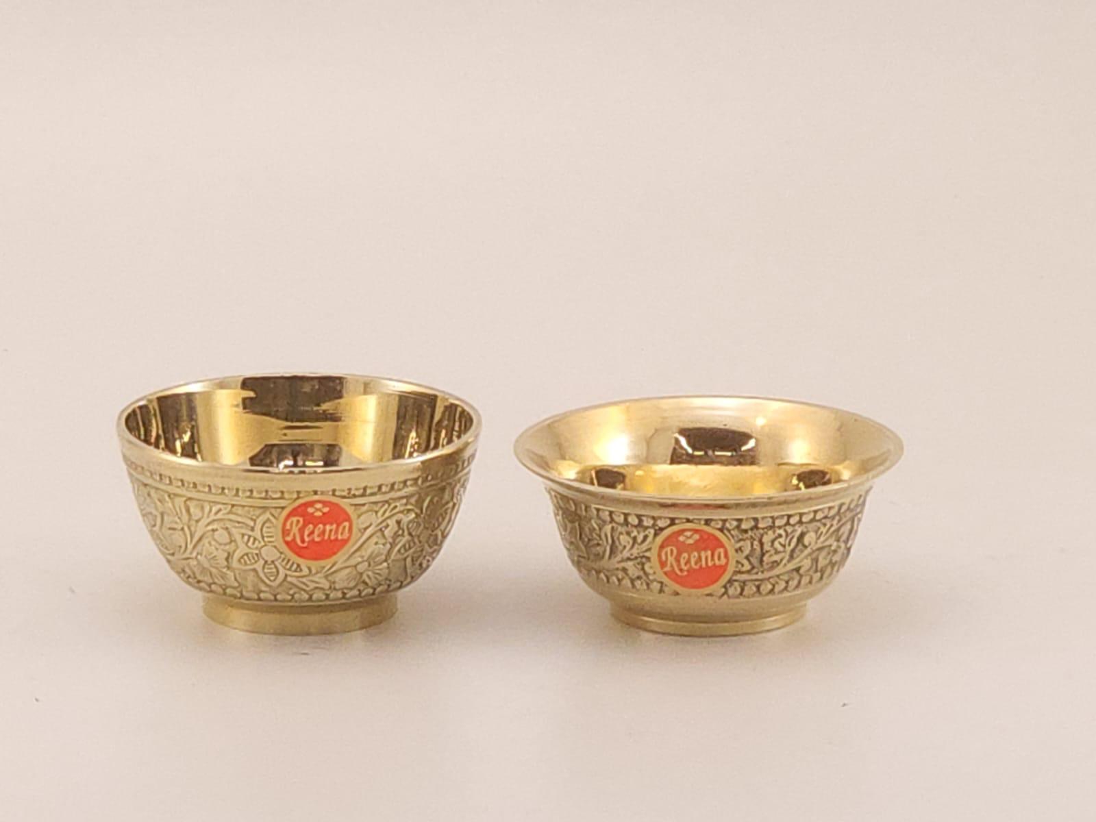 Engraved Brass Pooja Bowls – Floral Pattern (Set of 2)