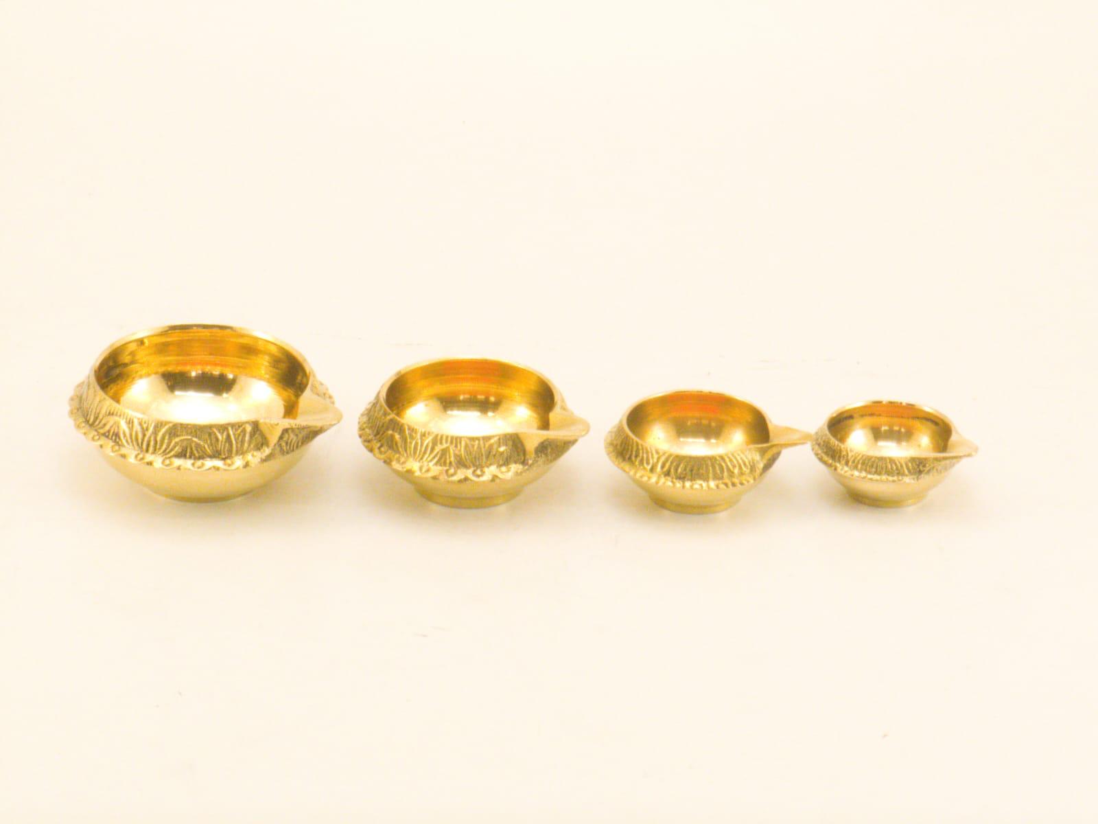 Classic Brass Diya Bowl Set – 4 Size Traditional Oil Lamps