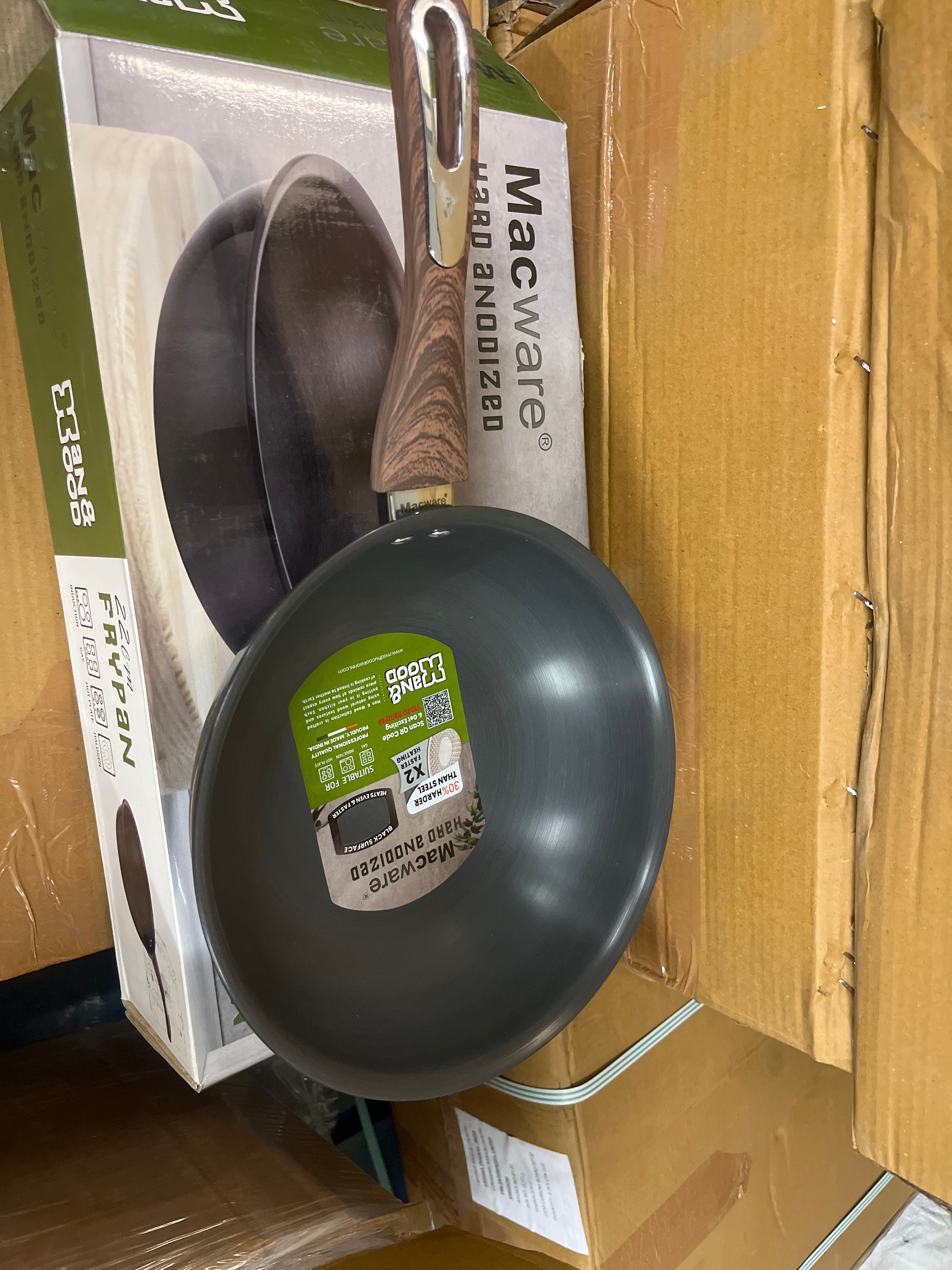 HARD ANODISED M&W FRY PAN 20 cm