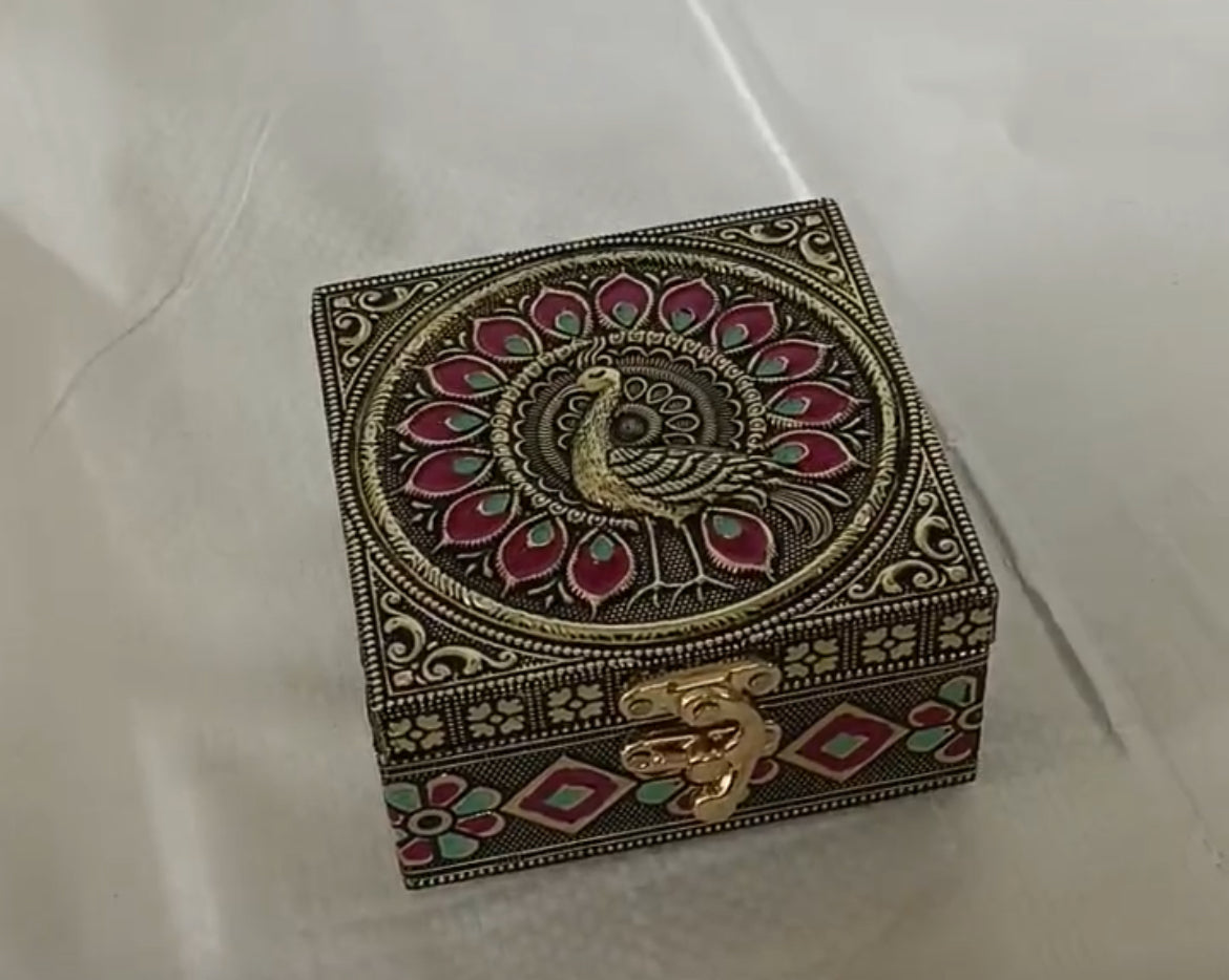 Minakari Box